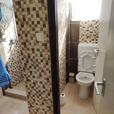 بيت للعطل In 19443