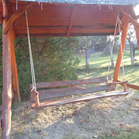 In 19443 بيت للعطل *