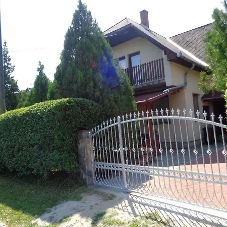 In 19443 펜션 Balatonmáriafürdő