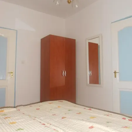 In 19443 * Balatonmáriafürdő