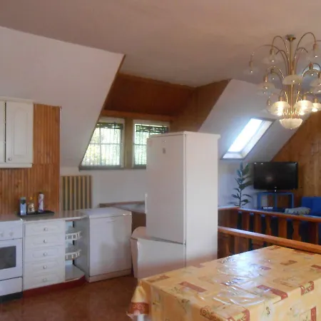 In 19443 بيت للعطل Balatonmáriafürdő