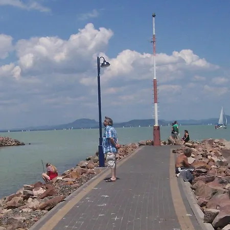 In 19443 펜션 Balatonmáriafürdő