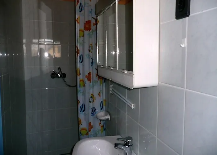 Vakantiehuis In 19443 *